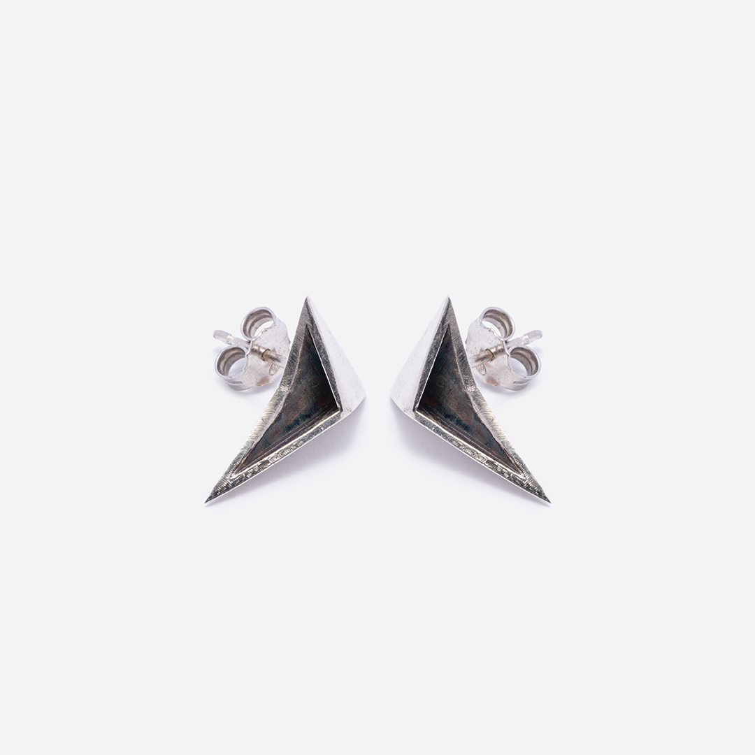 orecchini-donna-fractals-argento-bianco-pocket-liscio-trequarti