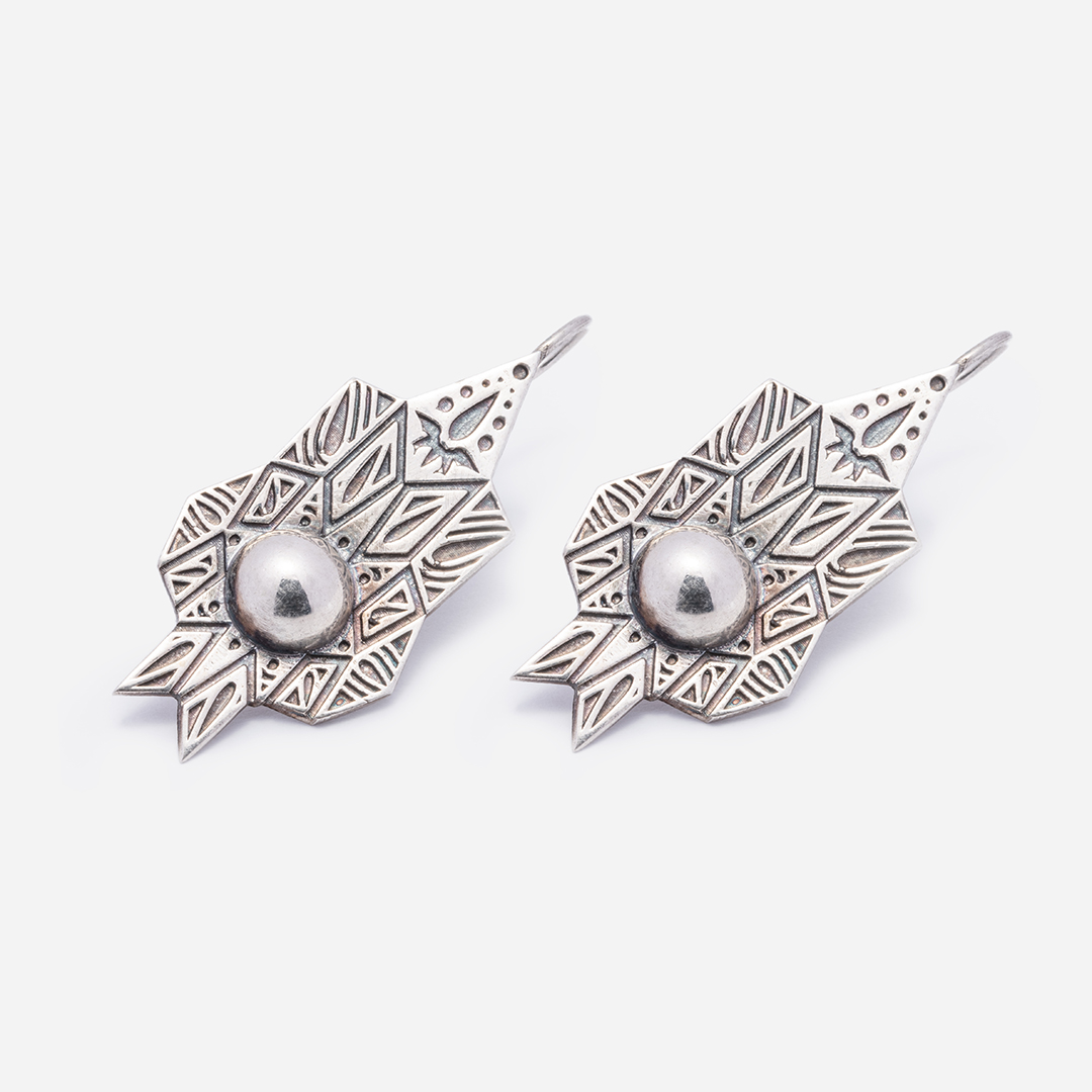 orecchini-donna-massive-argento-bianco-mandala-trequarti