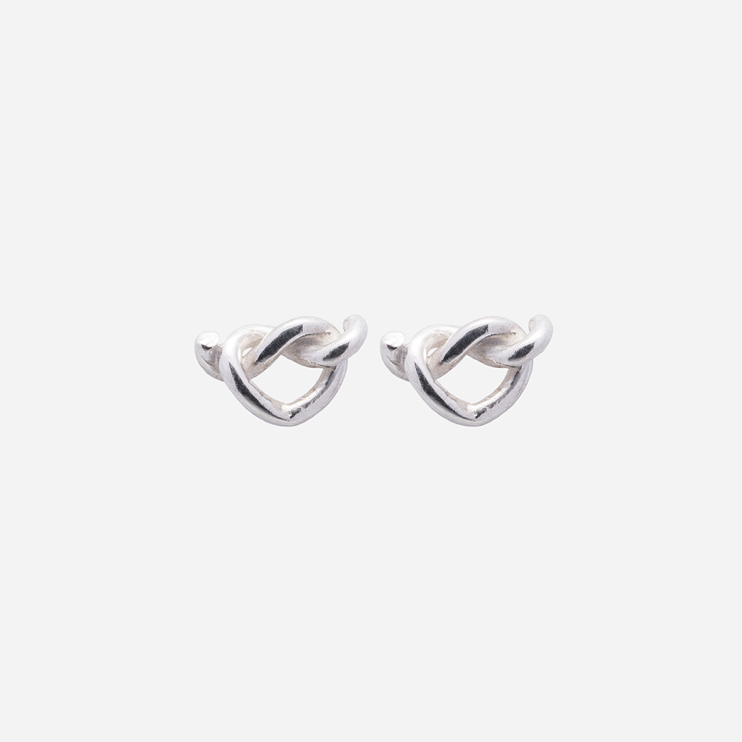 orecchini-donna-nodo-argento-bianco-nodo-cuore-fronte