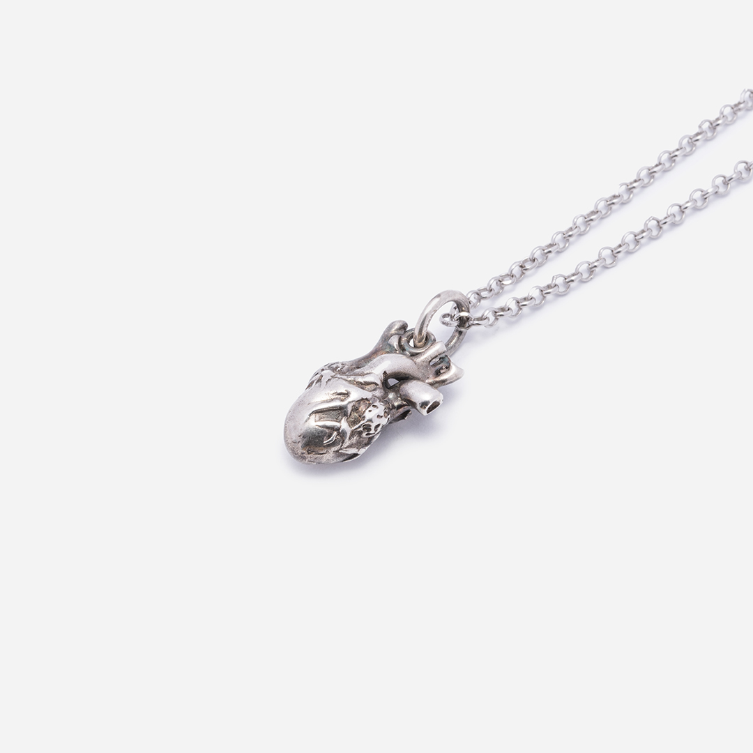 pendenti-collane-pendenti-catena-unisex-argento-bianco-cuore-anatomico-trequarti