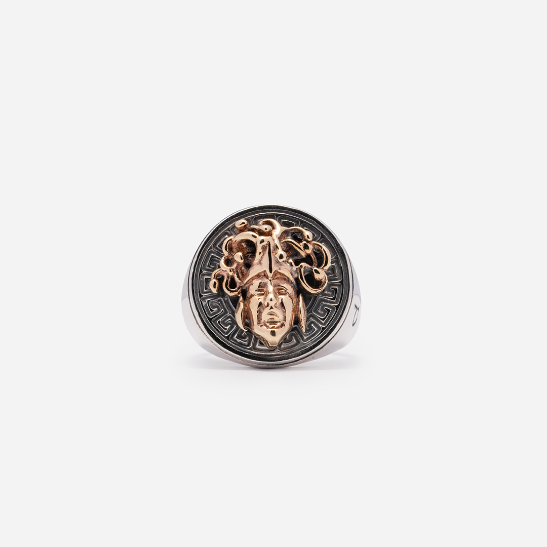 anelli-unisex-into-the-wood-argento-bianco-medusa-fronte Anello Unisex in argento bianco "Medusa"