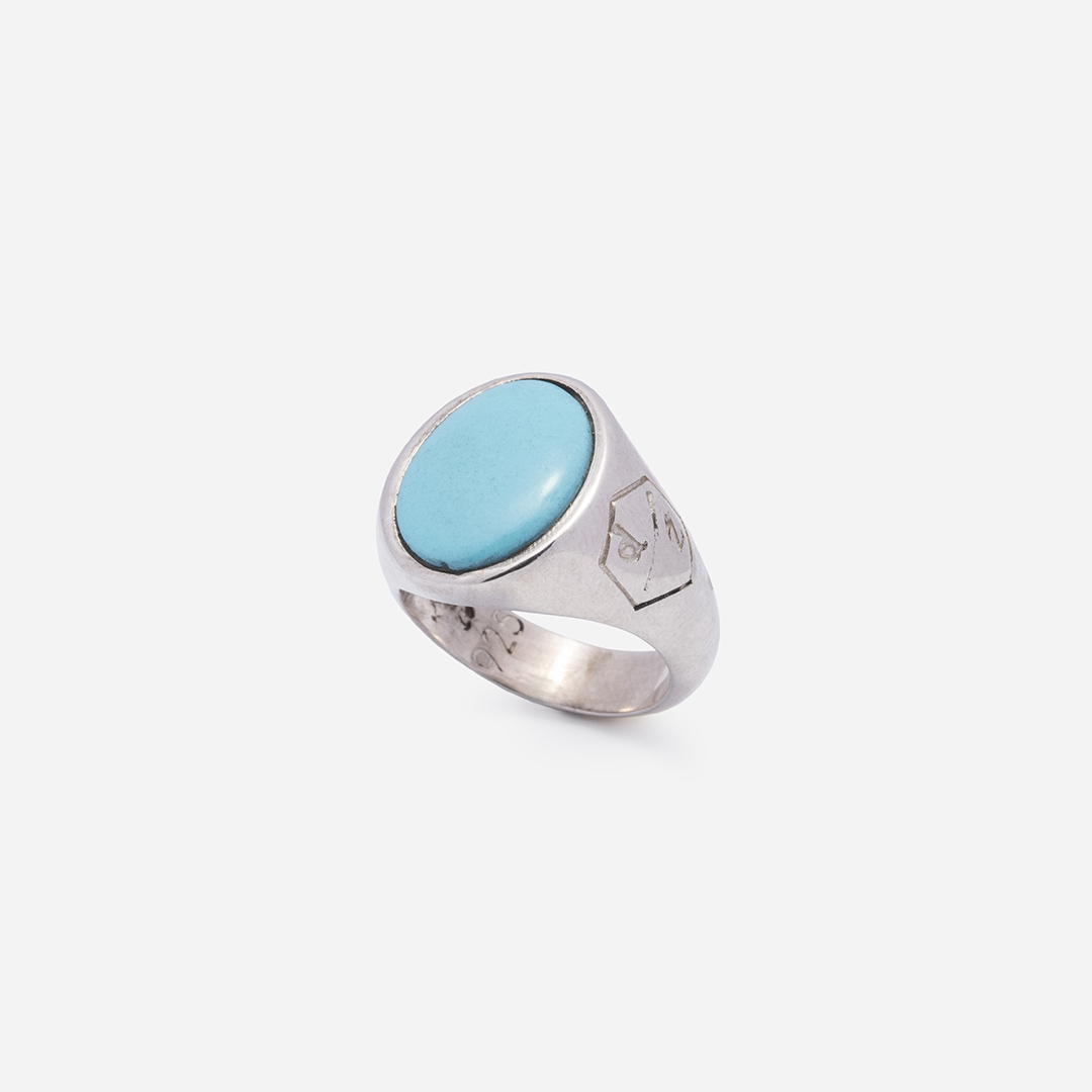 anelli-unisex-massive-argento-bianco-ovale-grande-cabochon-trequarti