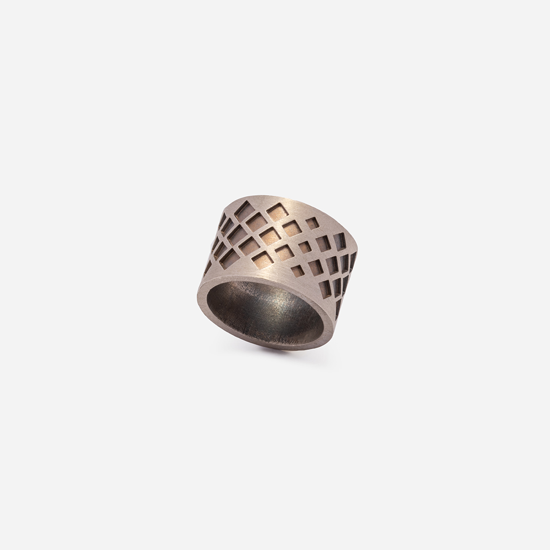 anelli-unisex-massive-argento-smerigliato-texture-trequarti