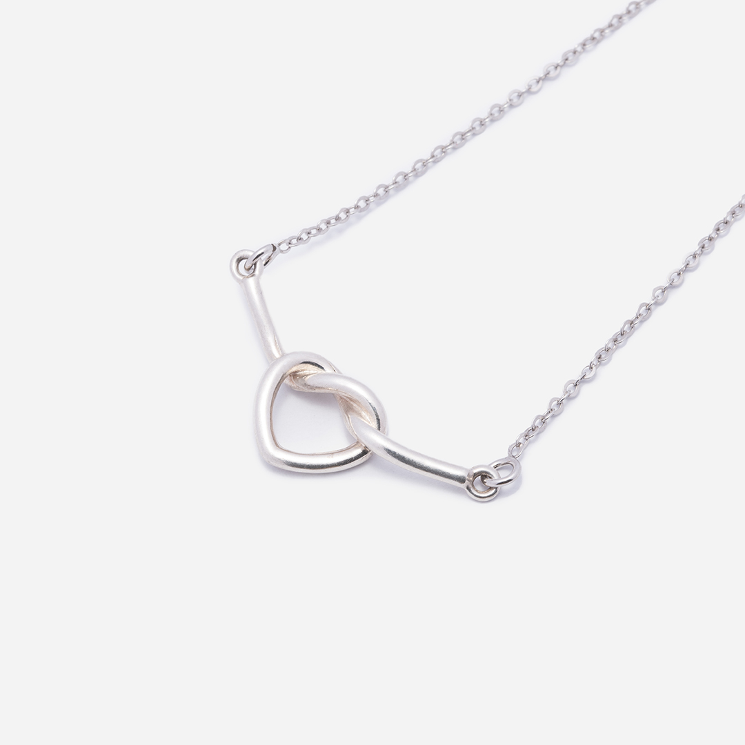 pendenti-collane-collana-nodo-donna-argento-bianco-nodo-cuore-trequarti