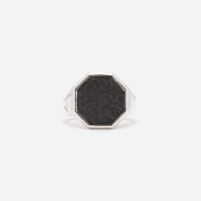 Octagon_con_pietra_frontale